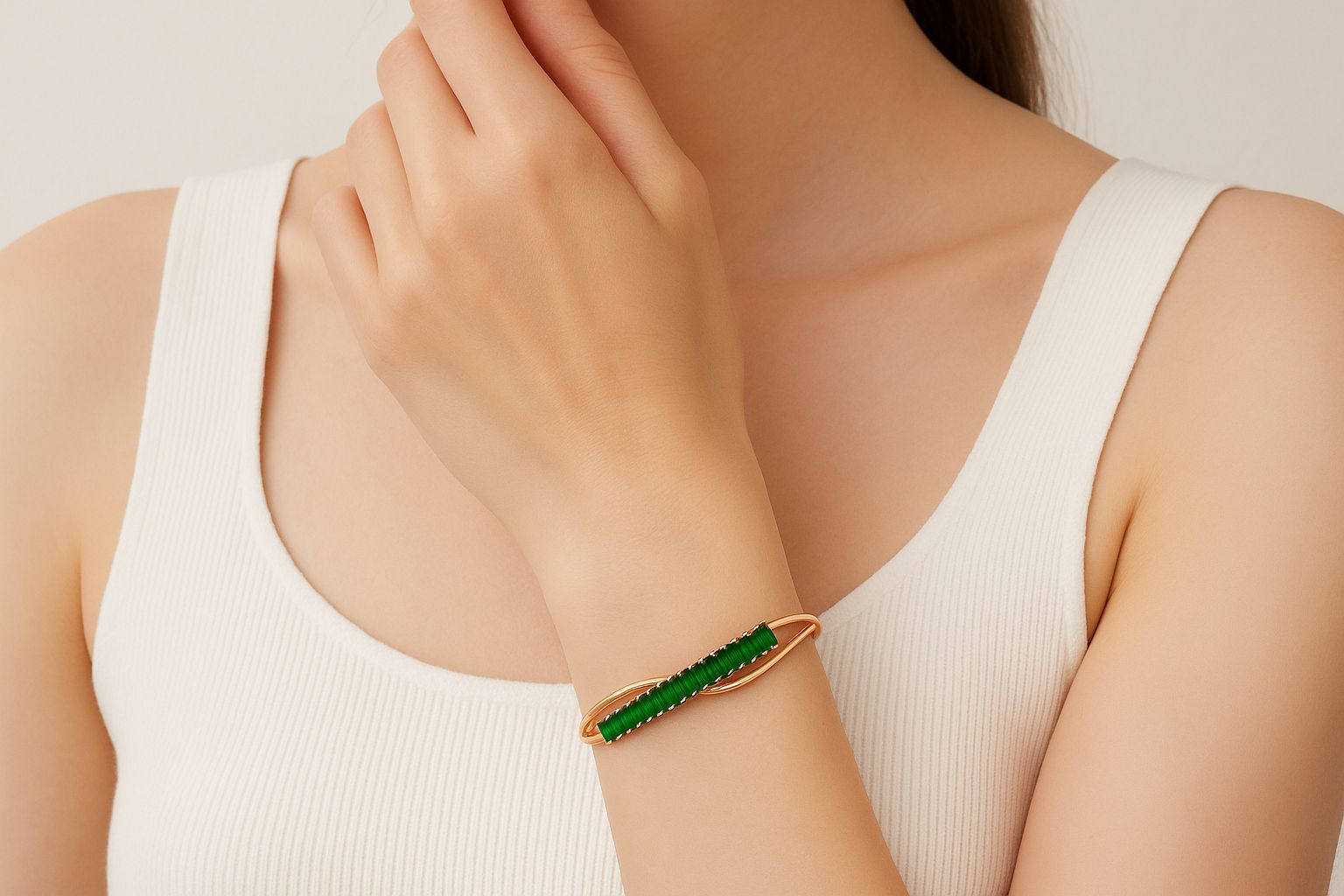 Emerald Glow Bangle