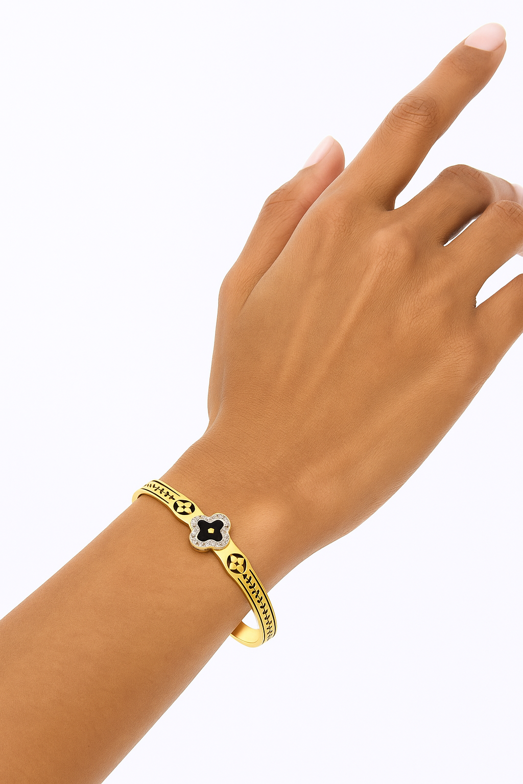 Black Clover Elegance Bangle